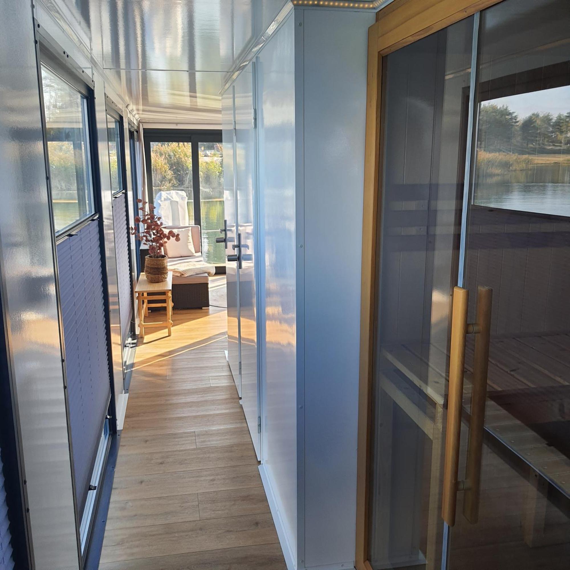 Schwimmendes Ferienhaus Sky Elsterheide المظهر الخارجي الصورة